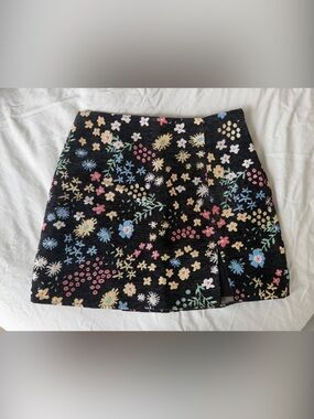 Women’s Black Floral Mini Skirt